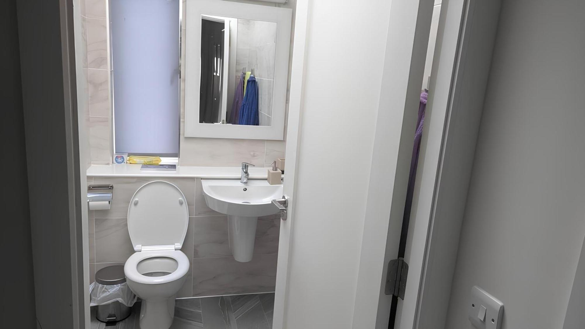 New House, Private Rooms In A Peaceful Neighborhood Дъблин Екстериор снимка